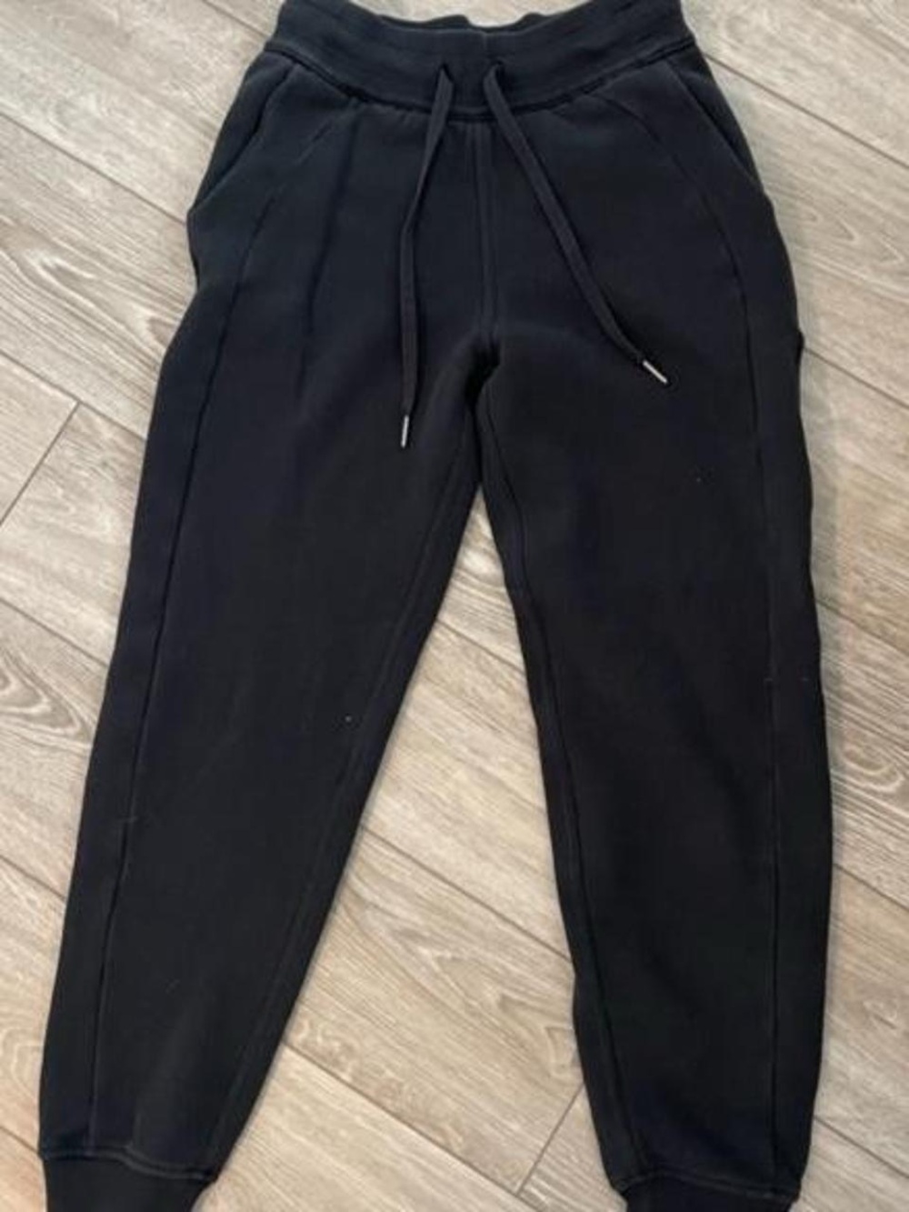 NWOT LULULEMON SCUBA JOGGER SWEATPANTS size 2